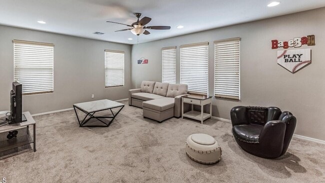 Building Photo - 7657 S Debra Dr