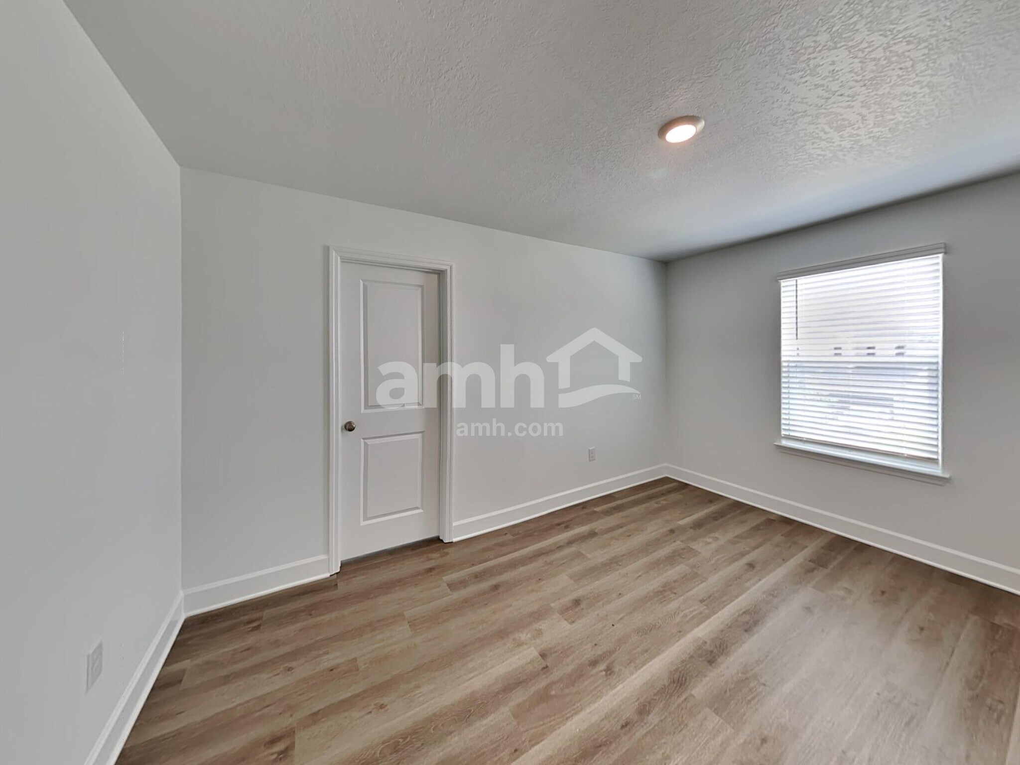 Building Photo - 37749 Dusty Saddle Ln