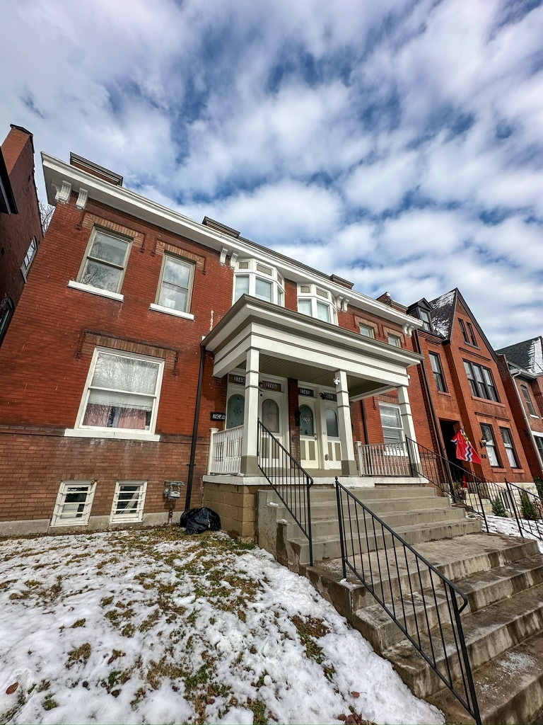 Building Photo - 2747 Armand Pl