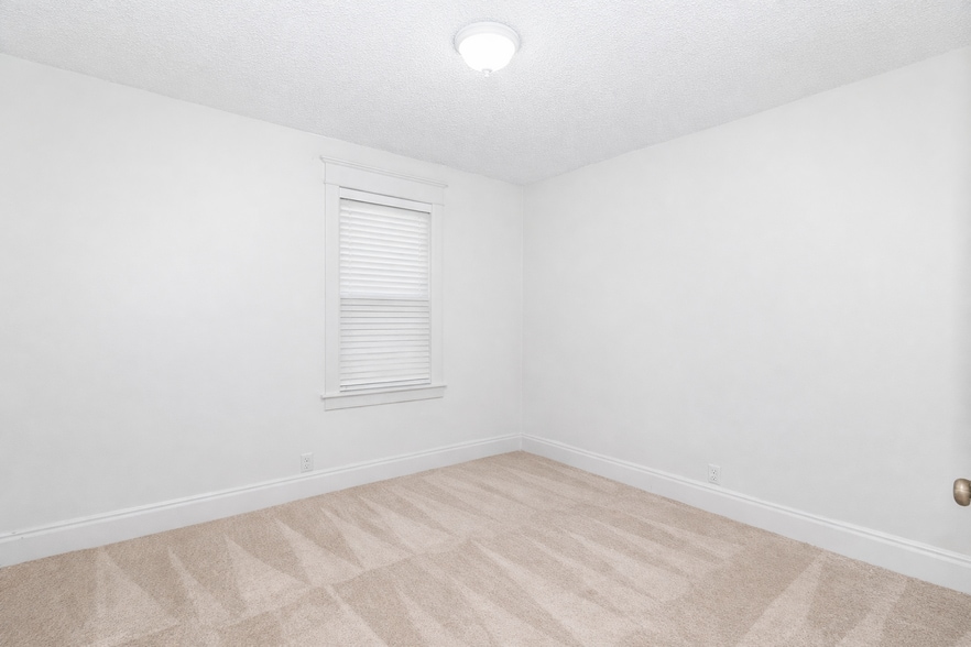 Building Photo - 1498 Selby Ave