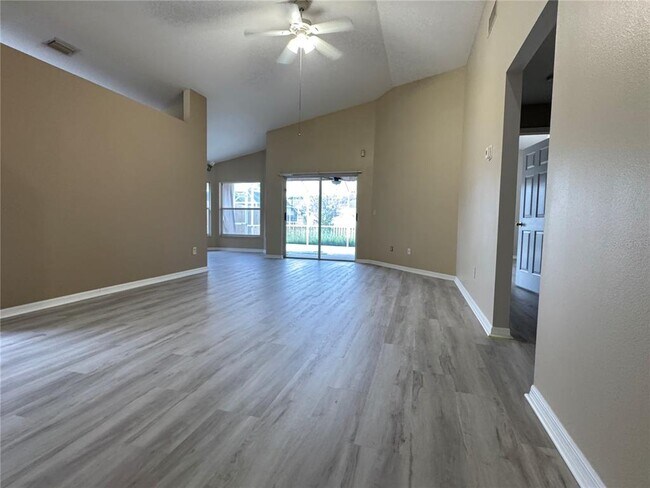 Building Photo - 27618 Sky Lake Cir