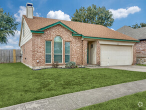 Building Photo - 7124 Summerset Dr