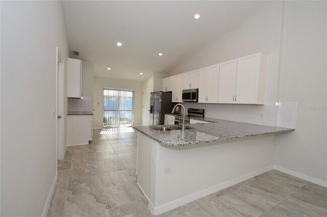 Building Photo - 11 Buttonwood Ln
