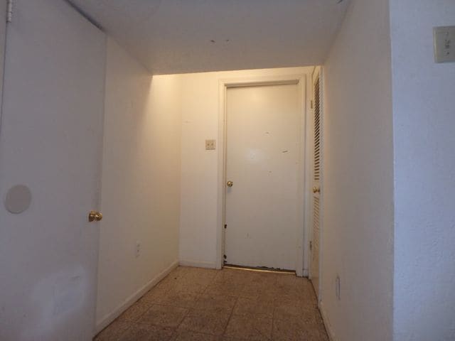 Building Photo - 1413 Wilson Ave