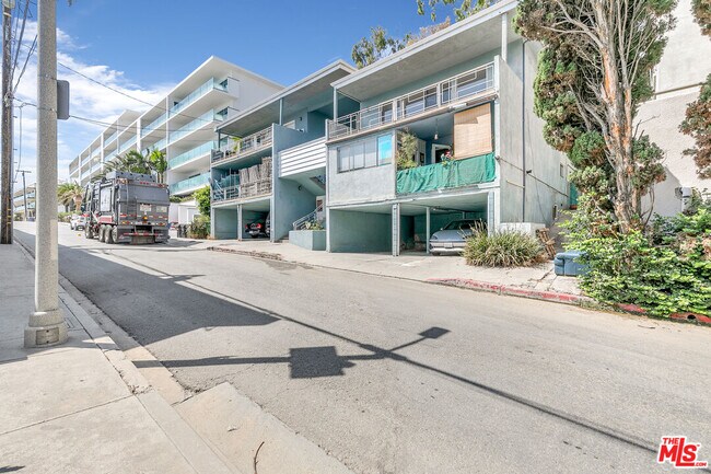 Building Photo - 17321 Castellammare Dr