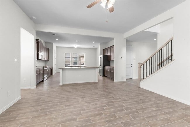 Building Photo - 104 Scenic Hills Cir