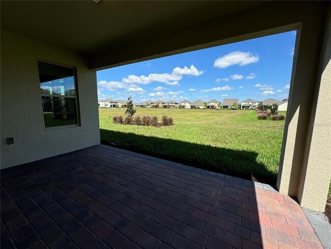 Building Photo - 16119 Skysail St