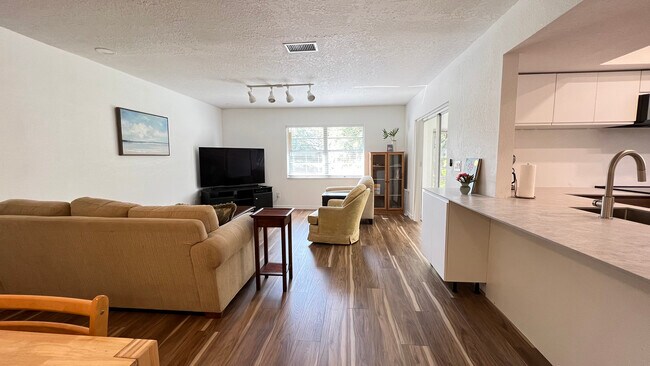 Building Photo - 2870 Rampart Cir