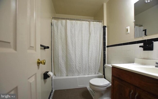 Building Photo - 4507 Romlon St