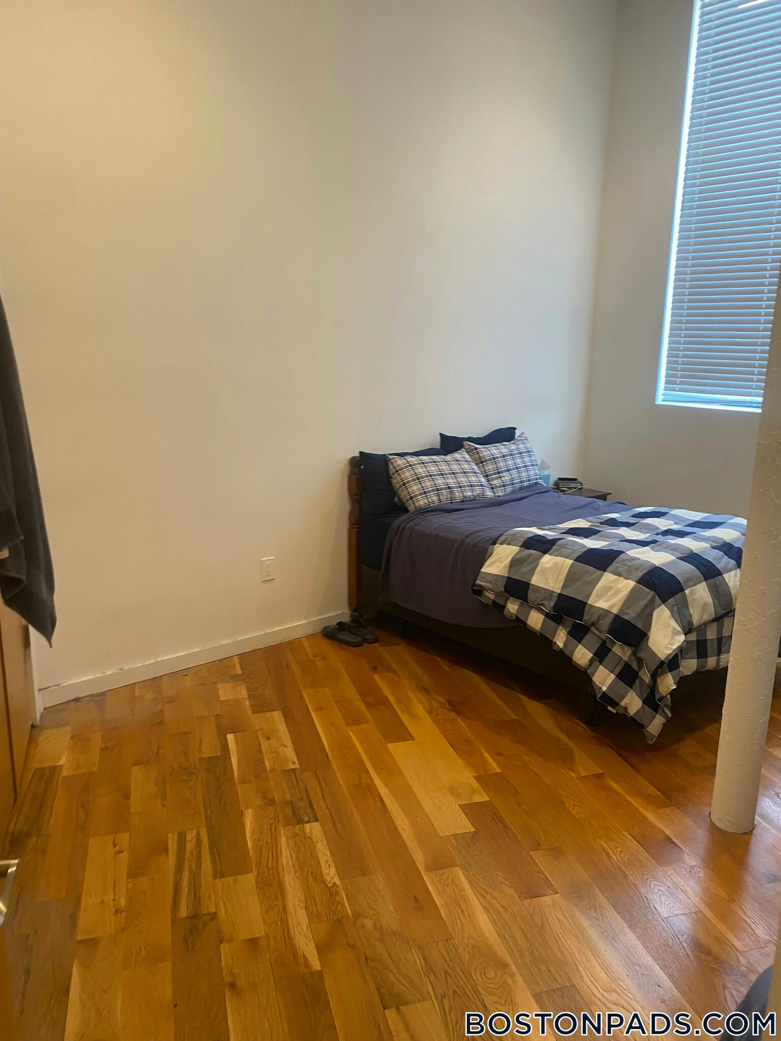 Building Photo - 600 Columbia Rd