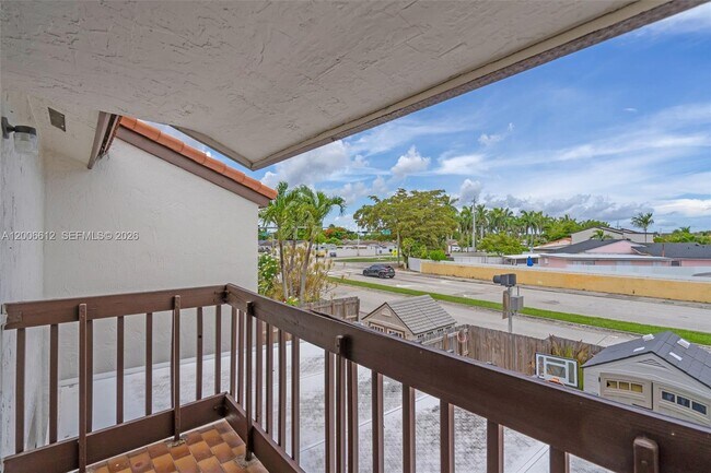 Building Photo - 5725 SW 132nd Ct