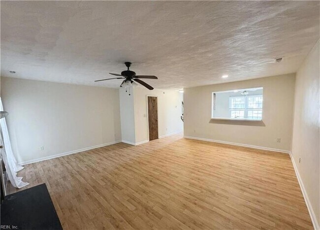 Building Photo - 914 Wilcher Way