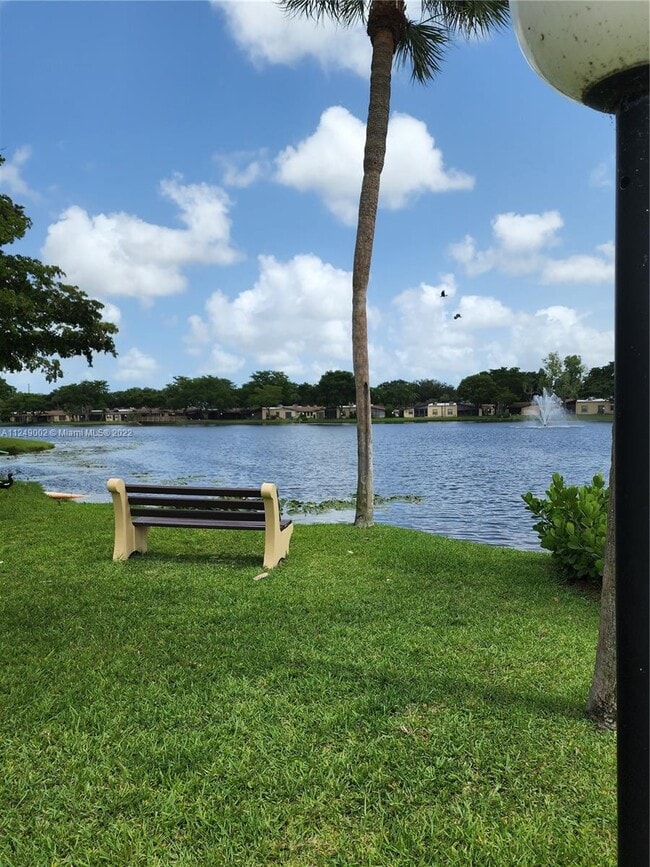 Building Photo - 300 Berkley Rd