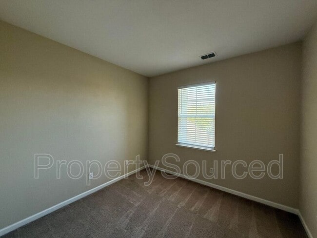 Building Photo - 388 Crescent Moon Dr