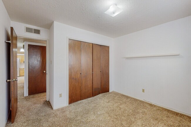 Building Photo - 7309 Coulson Dr NE