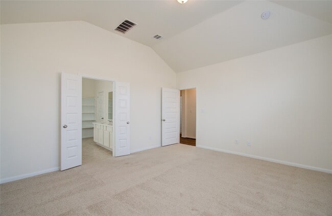 Building Photo - 8414 Beacon Bay Cir