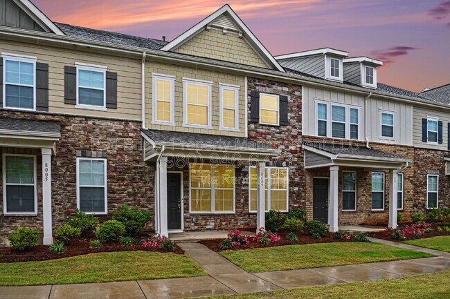Building Photo - 8009 Whitegrove Rd