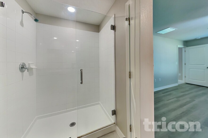 Building Photo - 4148 Salt Springs Ln
