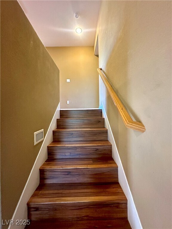 Building Photo - 2705 Sweet Willow Ln