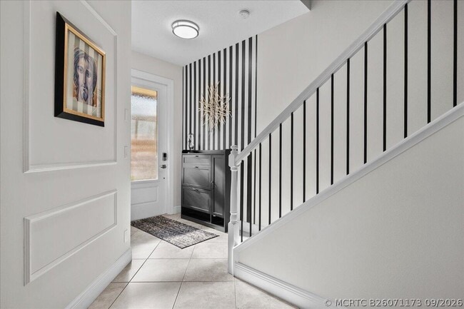 Building Photo - 131 Sword Fern Pl