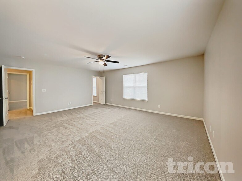 Building Photo - 1594 Weatherend Dr