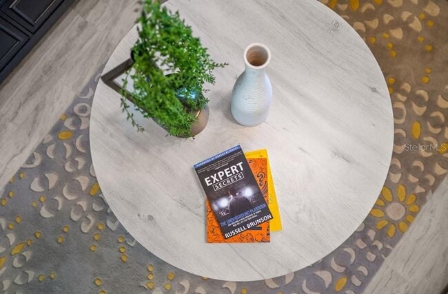 Building Photo - 2715 Lee St