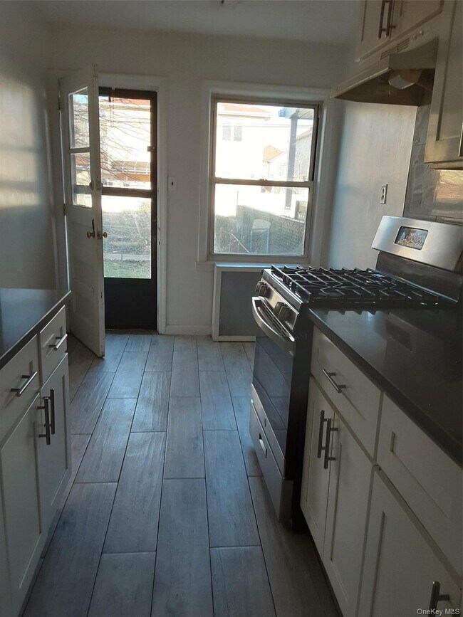 Building Photo - 76-25 167th St