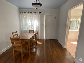 Building Photo - 398 Alameda de las Pulgas