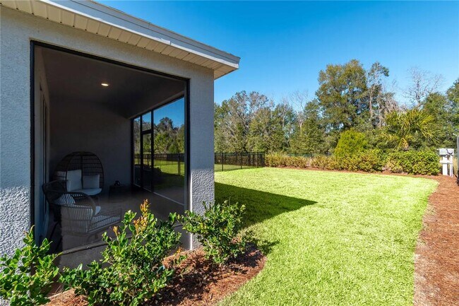 Building Photo - 5223 NW 48th Pl