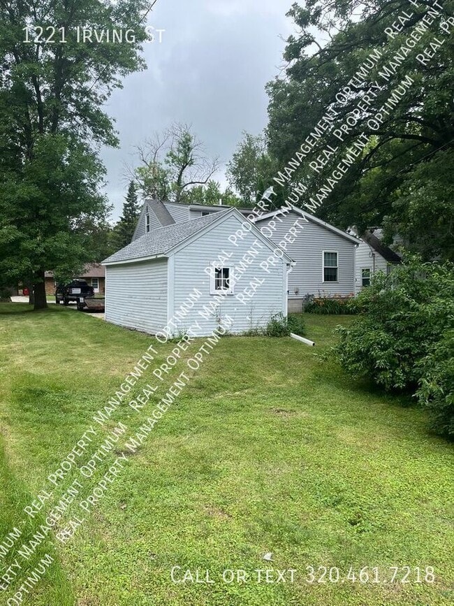 Building Photo - 1221 Irving St