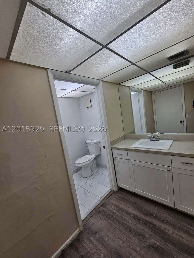 Building Photo - 10825 SW 112th St
