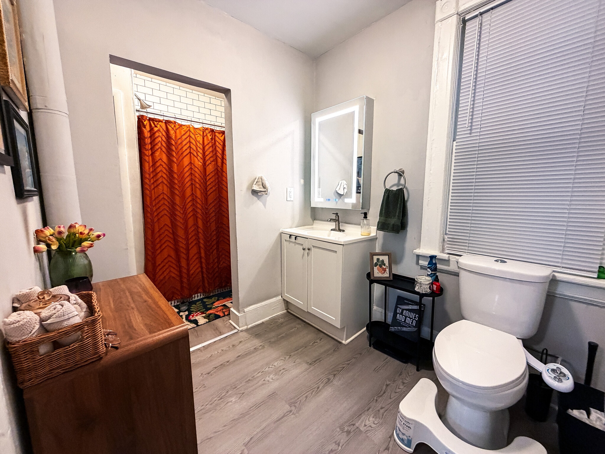 Bathroom - 2477-2479 N Dousman St