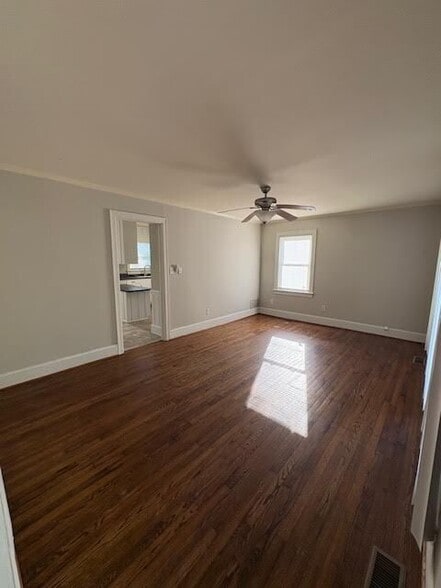 Building Photo - 2606 S Wright Rd