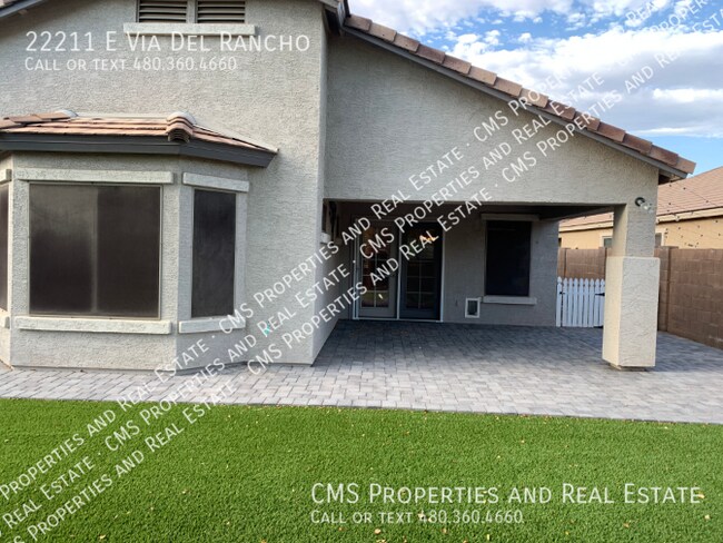 Building Photo - 22211 E Via del Rancho