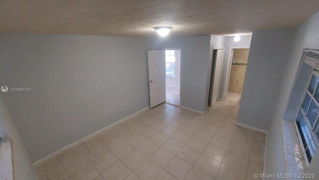 Building Photo - 8360 NW 25th Ct