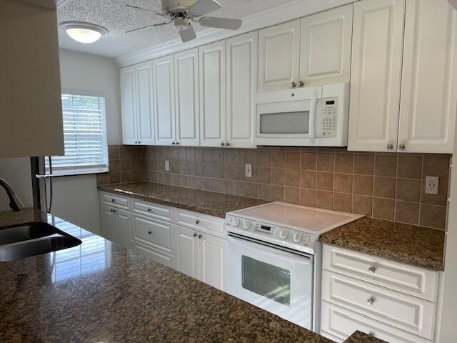 Building Photo - 14404 Canalview Dr