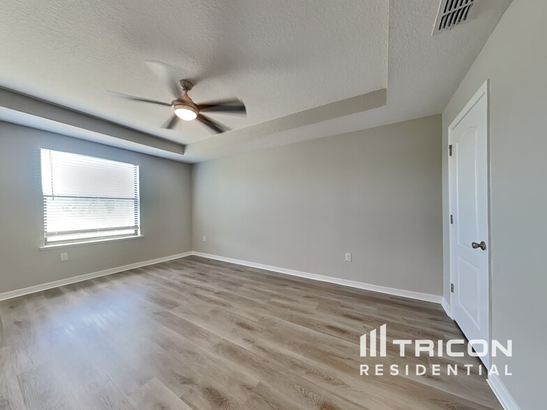 Building Photo - 4035 Wayfarer Wy