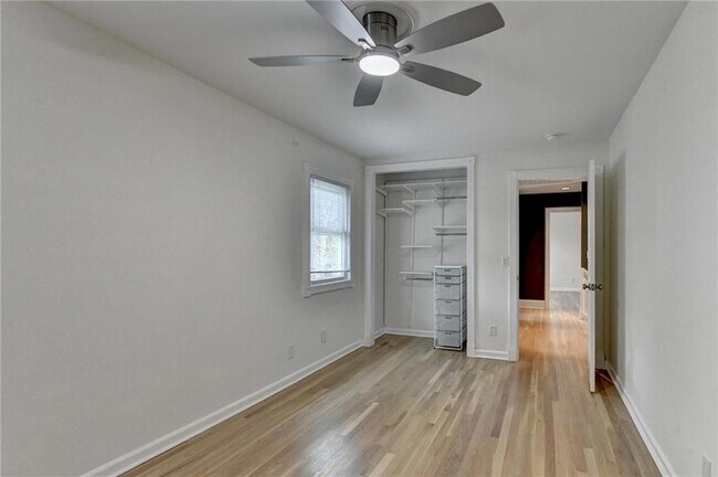 Building Photo - 3914 Granger Dr
