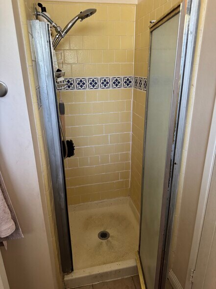 Building Photo - 148 Galsworthy St