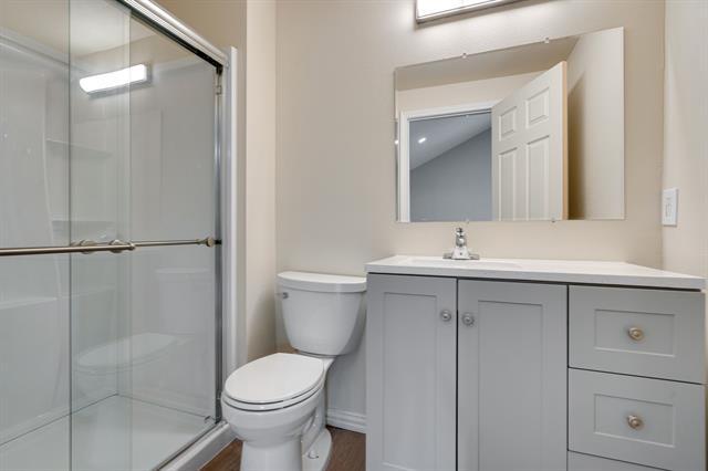 Building Photo - 3937 Valley View Ln