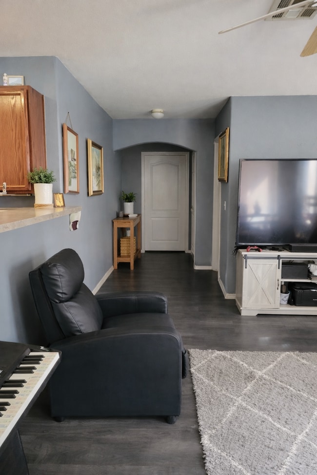 Building Photo - 1391 Espejo Ct