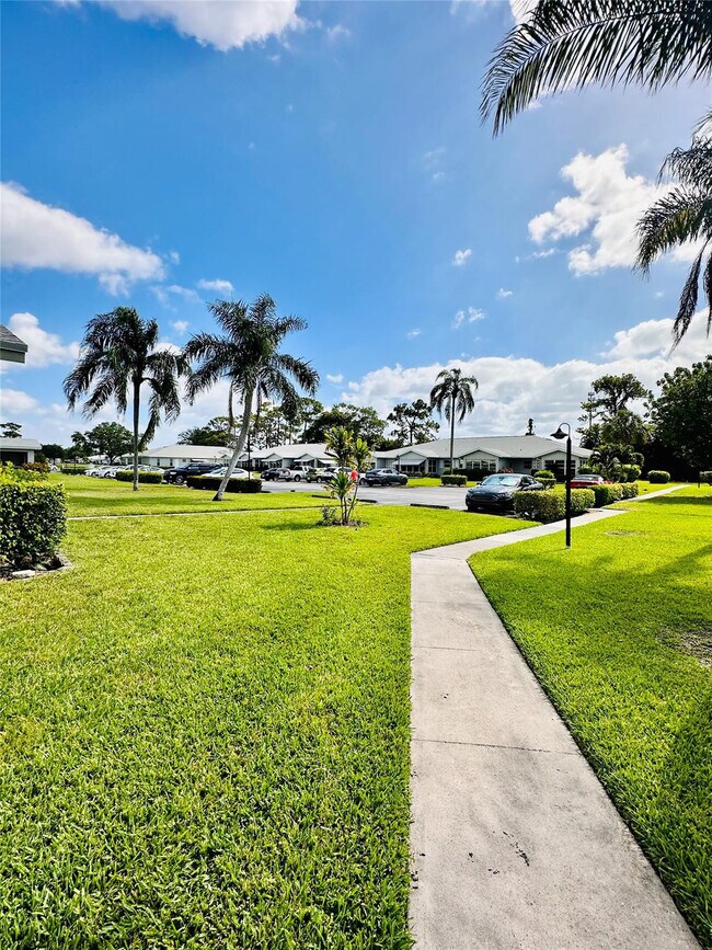 Building Photo - 14676 Canalview Dr