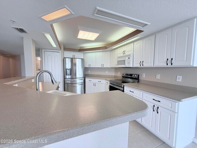 Building Photo - 8903 Laguna Ln