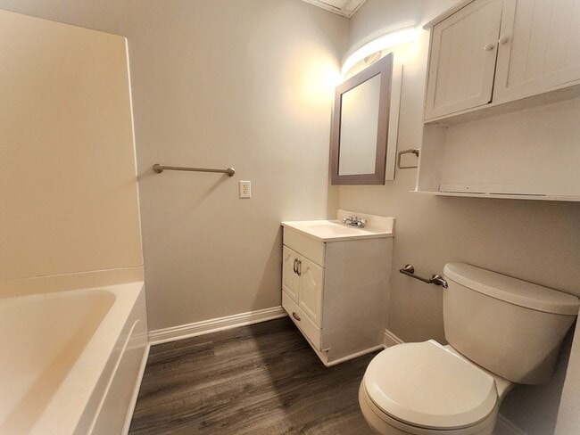 Building Photo - 178 High St