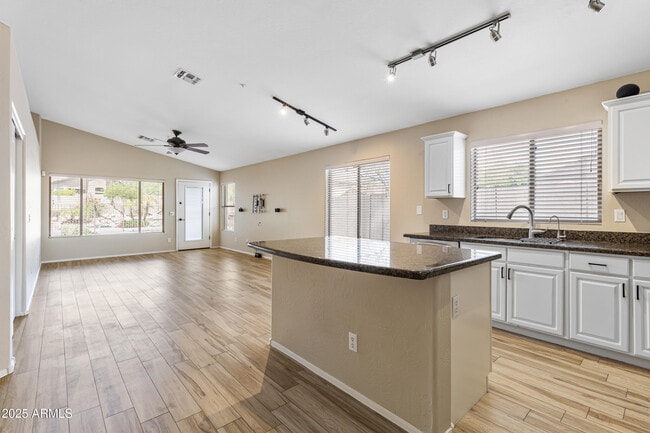 Building Photo - 10278 E Blanche Dr
