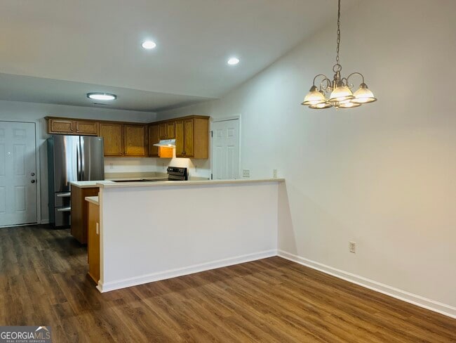 Building Photo - 306 Lenox Cir
