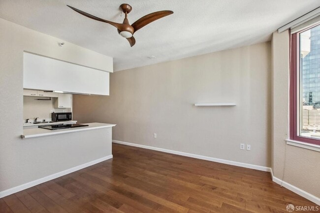 Building Photo - 201 Harrison St