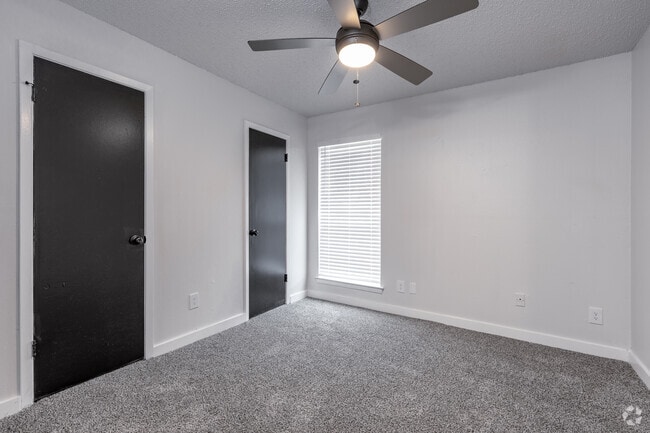 2BR, 2BA - 800SF (B1R-BAX) - 1st Bedroom - Baxter