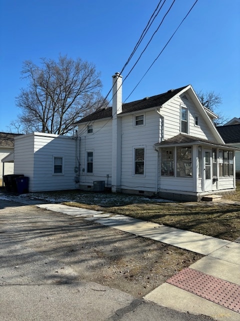 Building Photo - 303 S Summit St