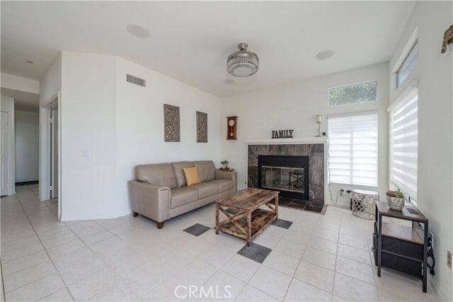 Building Photo - 1011 S Mountcrest Ct